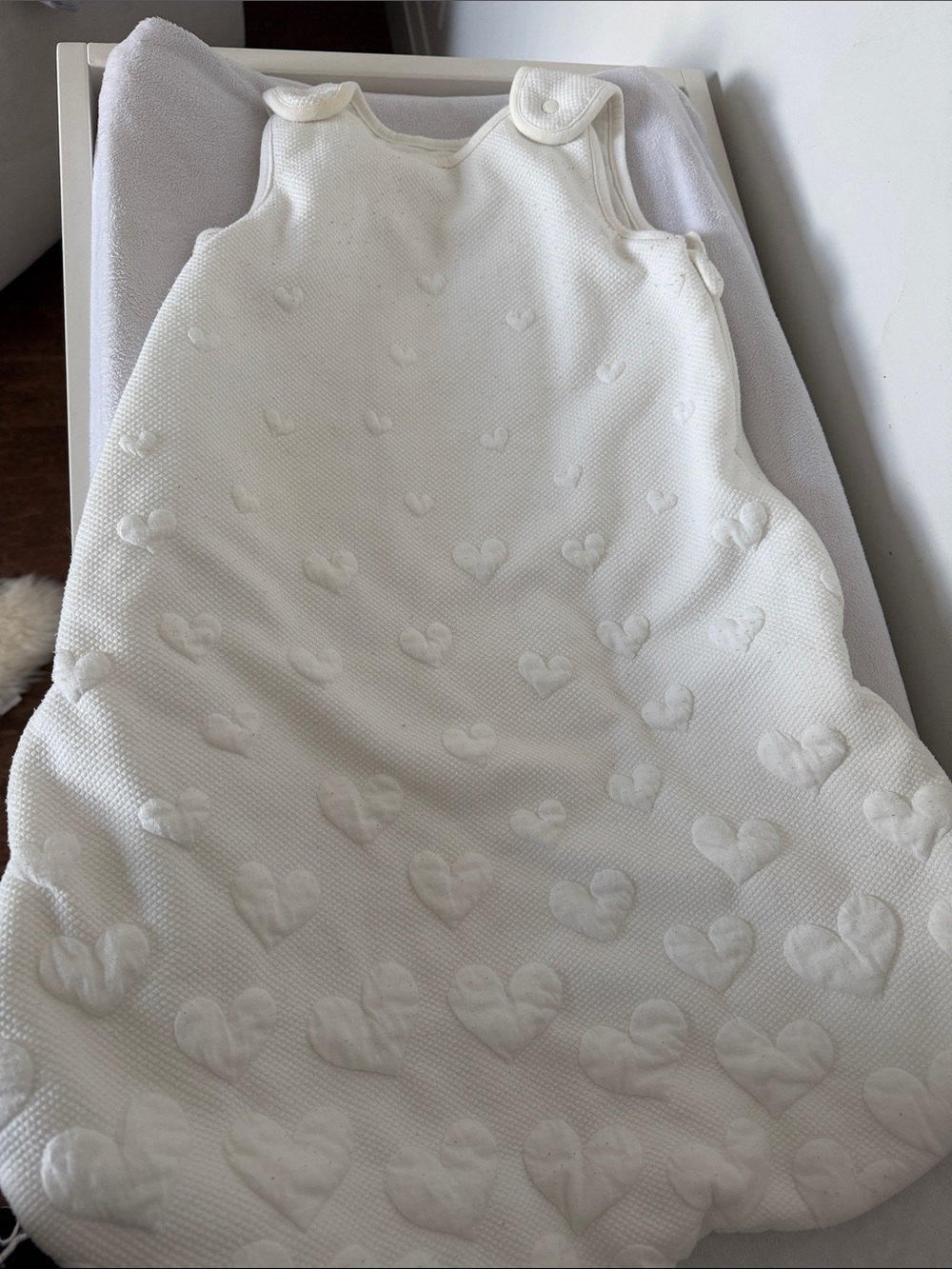 Adrienne Vittadini White Knit Heart-Textured Baby Sleep Sack